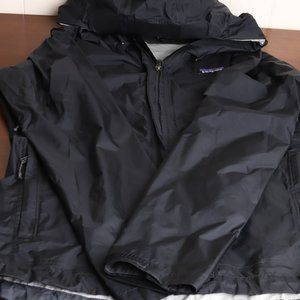 Patagonia Women's Black Torrentshell Rain Jacket